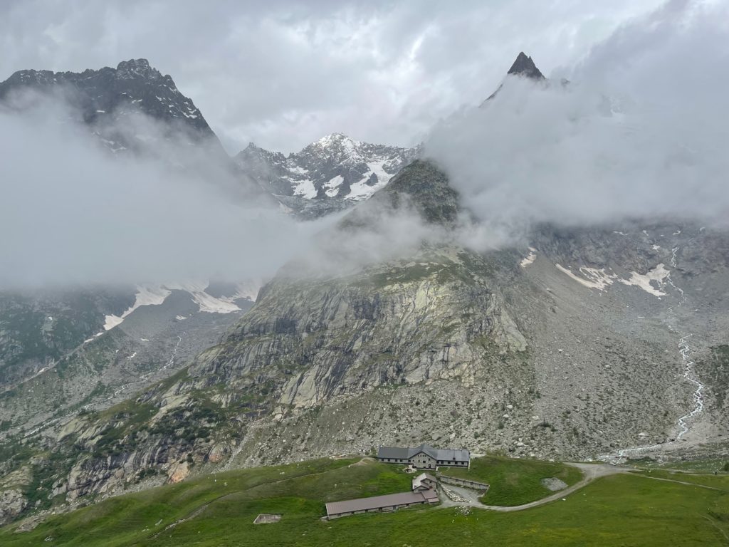 View towards Rifugio Elena